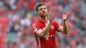 xabi alonso en su despedida del bayern munich