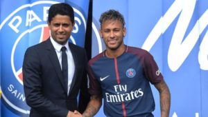 Al-Khelaïfi y Neymar en la presentación del brasileño
