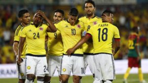 Colombia festejando un gol