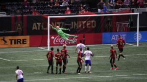 Sebastian Giovinco y su GOLAZO de tiro libre para igualar en el último tramo del partido 2-2 en el Toronto-Atlanta de la MLS