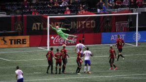 Sebastian Giovinco y su GOLAZO de tiro libre para igualar en el último tramo del partido 2-2 en el Toronto-Atlanta de la MLS