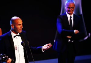 zidane y ranieri en los premios the best 2017 a mejor entrenador