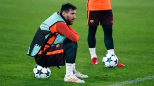 Messi sentado