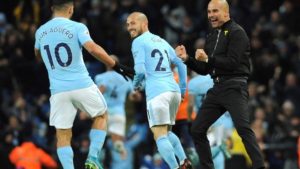 Silva con Aguero y Pep