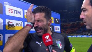 Lagrimas de buffon tras la eliminacion de Italia de rusia 2018