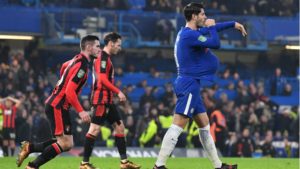 Álvaro Morata se perderá el próximo partido de la Premier League al ser sancionado por 'celebrar de manera efusiva' su gol ante el Bournemouth.