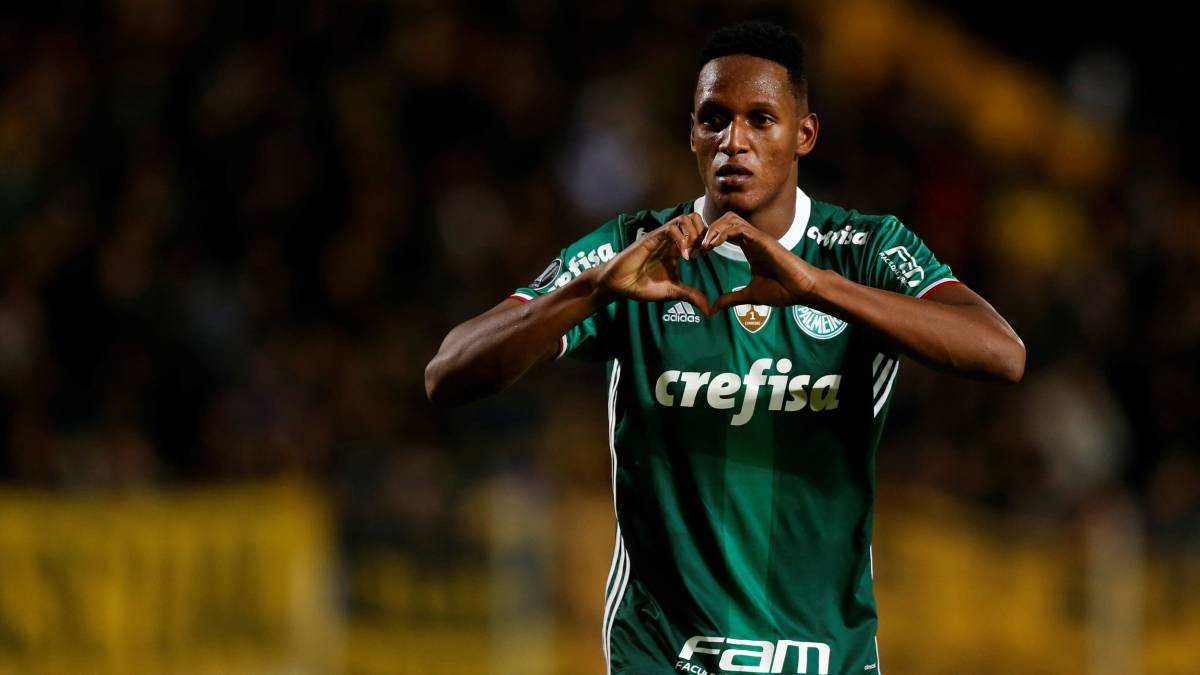 Mina con Palmeiras