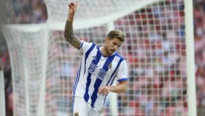traicion vasca: El jugador Iñigo Martinez se marcha de la real sociedad se convertirá en uno de los mejor pagados de la plantilla del ahtletic club