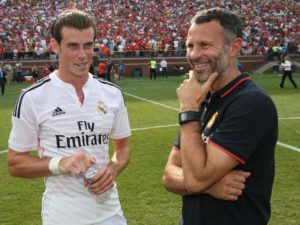 Giggs junto a Bale