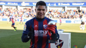 Cucho Hernández con el Huesca