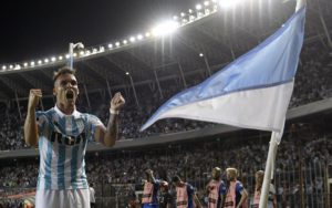 Con hat-trick de Lautaro Martínez y un gol de Augusto Solari, Racing derrotó 4-2 a Cruzeiro en Copa Libertadores