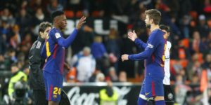 Mina y Piqué en el Camp Nou