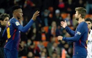 Piqué con Mina en su debut