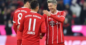 Lewandowski con James
