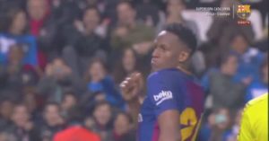 Yerry Mina celebra su primer baile con el barcelona
