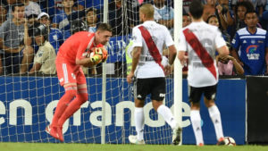 Armani en River
