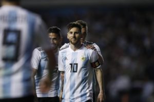Hermosa jugada de Pavón. Hat-trick para Messi ante haiti argentina