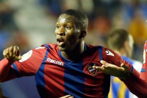 Lerma renueva con el Levante