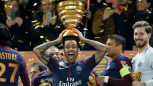 Dani Alves: el futbolista que tiene más títulos que años!