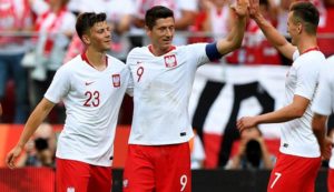 DOBLETE de Lewandowski en amistoso. Polonia mete miedo a Colombia