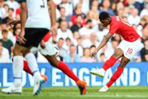 WHAT A BEAUTY: GOLAZAZAZAZO de Rashford a Keylor Navas