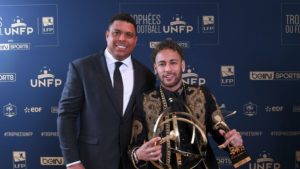 Neymar junto al Fenómeno