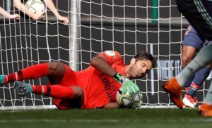 buffon debuta con el psg