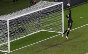 La ATAJADOTA de Courtois que mete a Bélgica en semis!