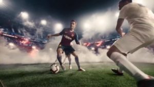 Coutinho con los nuevos guayos nike phantom