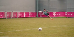 Golazo de Tijera y de tiro libre de James Rodriguez en entreno del Bayern