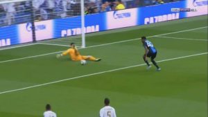 cantada de courtois ante brujas