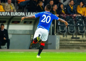 bufalo-morelos-doblete-rangers