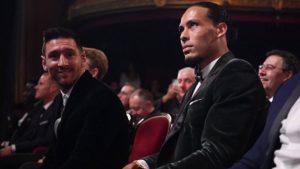 el resultado de las votaciones de los 10 primeros en el Balón de Oro? Messi solo sacó 7 puntos a Van Dijk