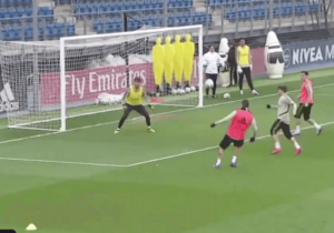 Golazo de VASELINA de James Rodríguez en el entreno del Real Madrid