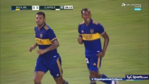 Conexión 100% colombiana! Espectacular asistencia de Edwin Cardona para que Sebastián Villa, a toda velocidad, anote en el triunfo 7-1 de  Boca ante Vélez.