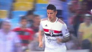 La primera 'PATATELA' de James en el Sao Paulo